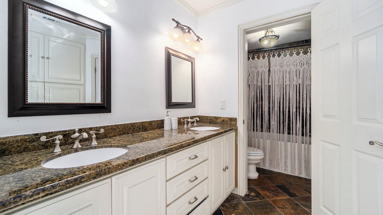Photo of Bathroom in Barker