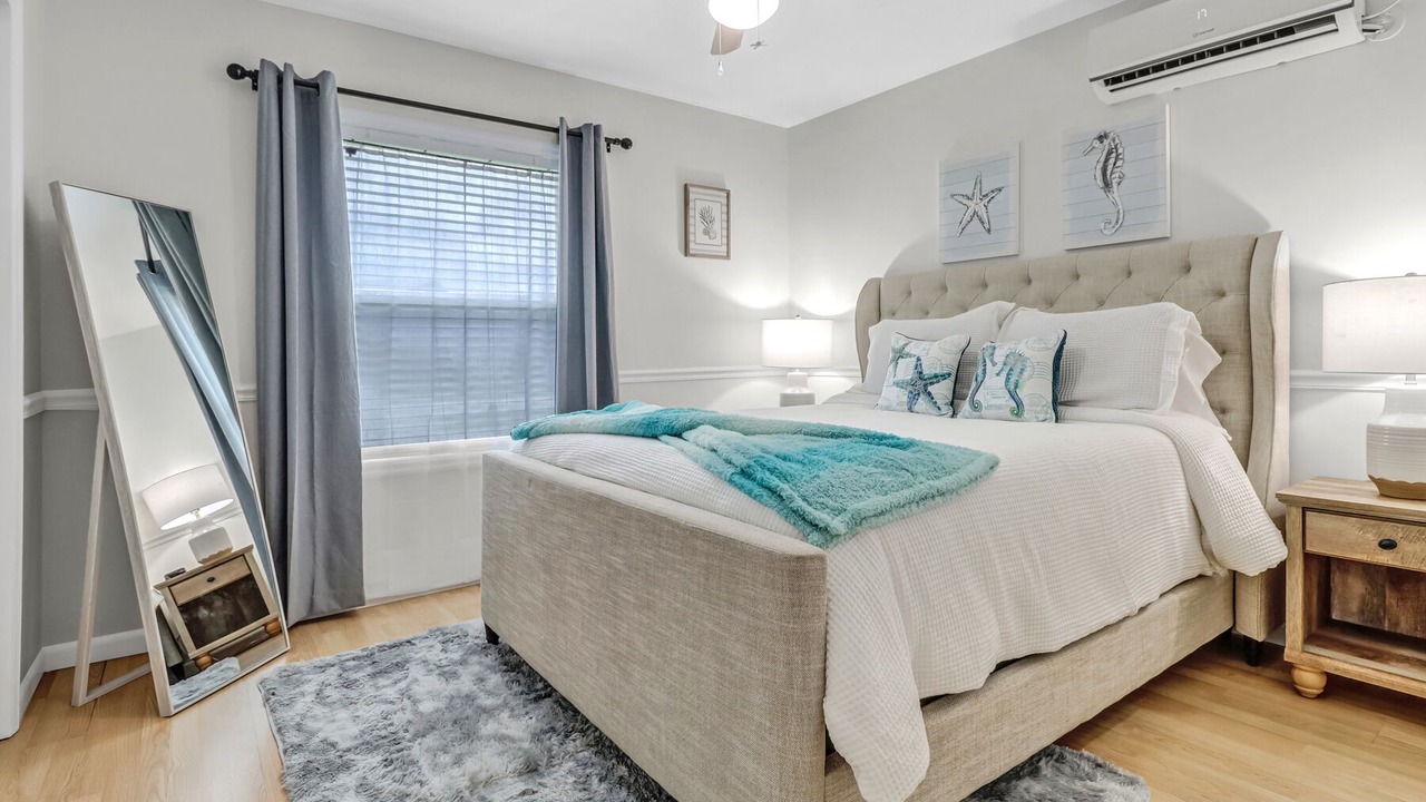Photo of Bedroom in Golden Gate