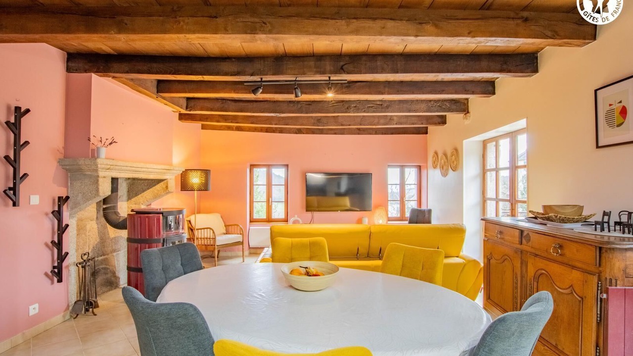 Photo of Livingroom in Saint-Leger-sous-Beuvray