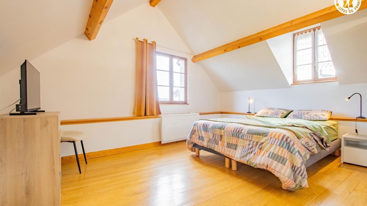 Photo of Bedroom in Saint-Leger-sous-Beuvray