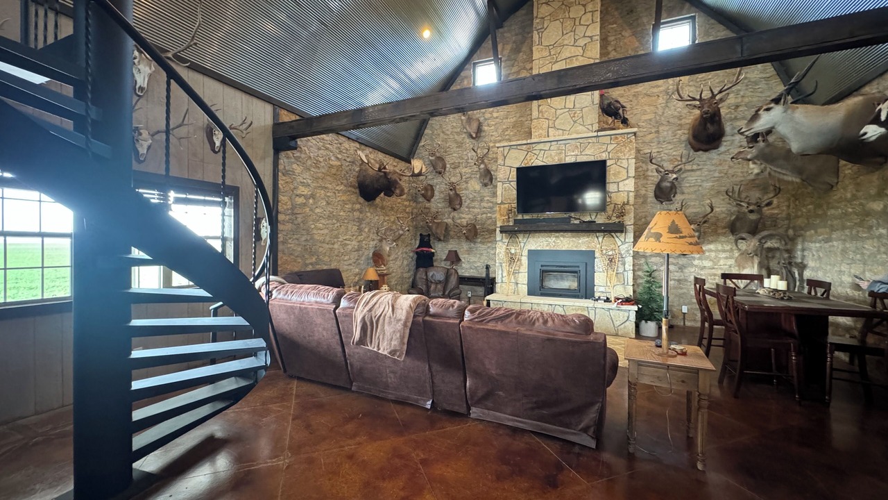 Photo of Livingroom in Ponca City