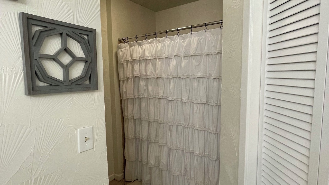 Photo of Bathroom in Orange