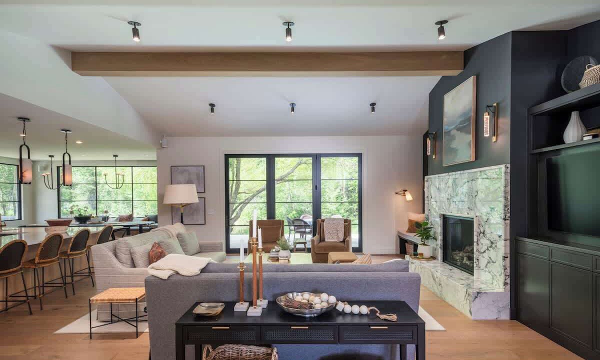 Photo of Livingroom in Warm Springs