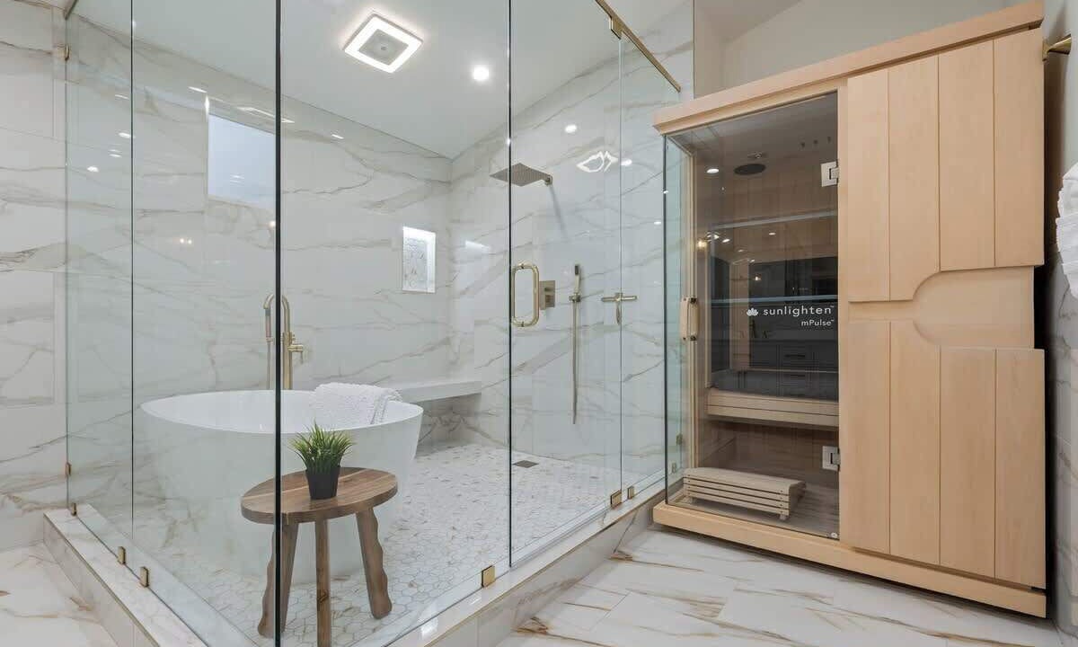 Photo of Bathroom in Magnolia Park