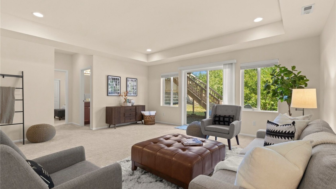 Photo of Livingroom in Martha Lake