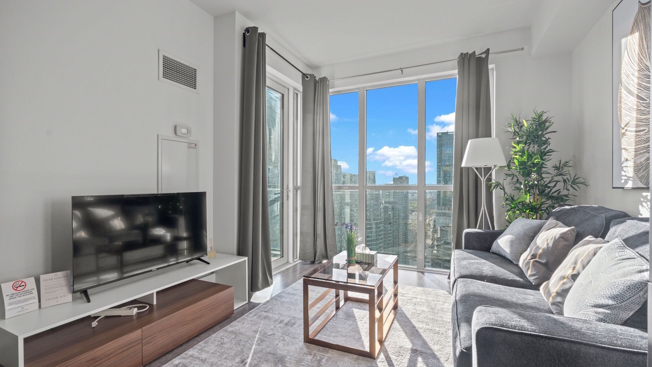 Photo of Livingroom in Toronto Entertainment District