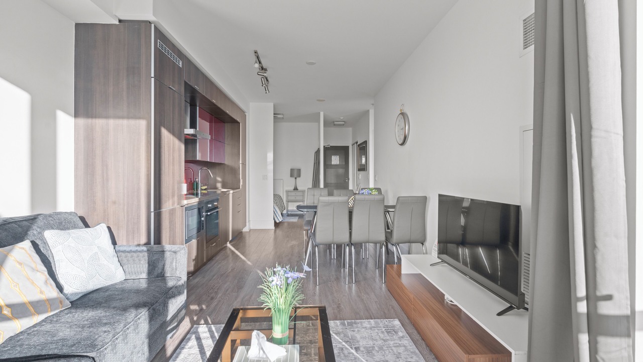 Photo of Livingroom in Toronto Entertainment District