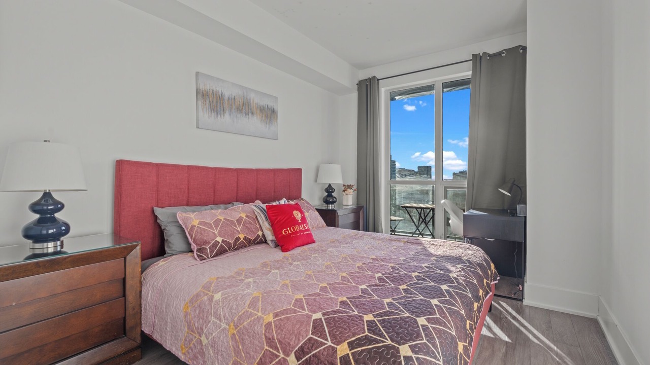 Photo of Bedroom in Toronto Entertainment District