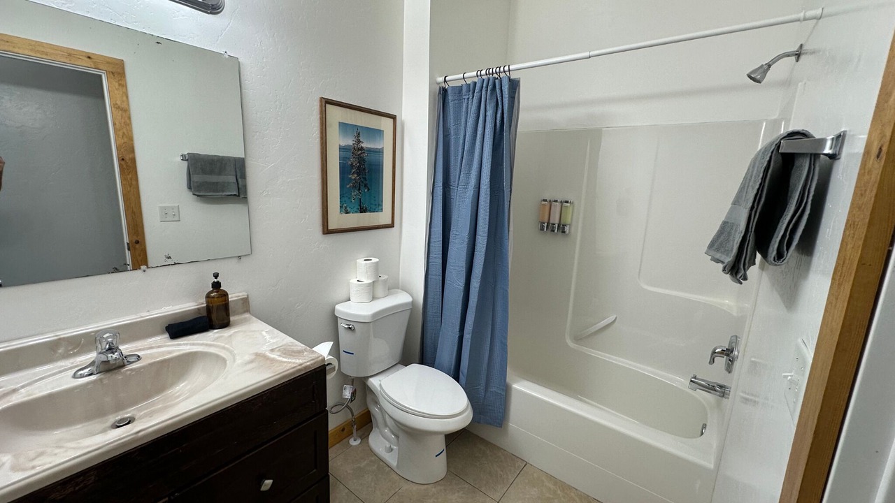 Photo of Bathroom in Garden City