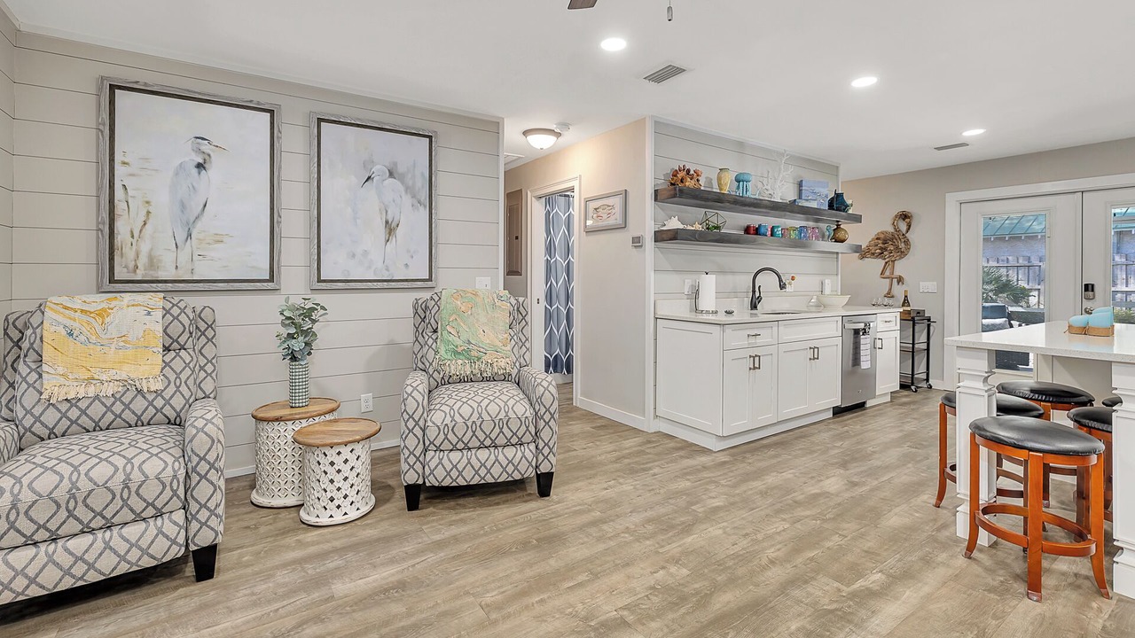 Photo of Others in Saint Simons Heights