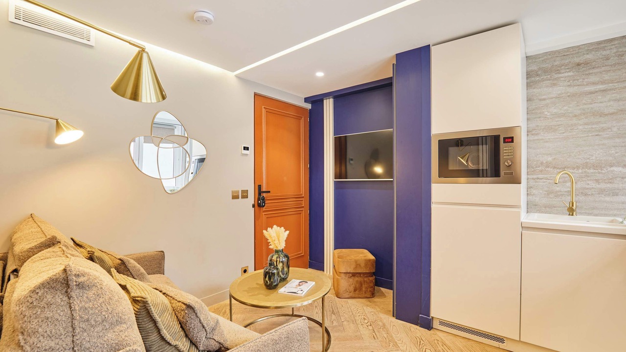 Photo of Others in Grenelle