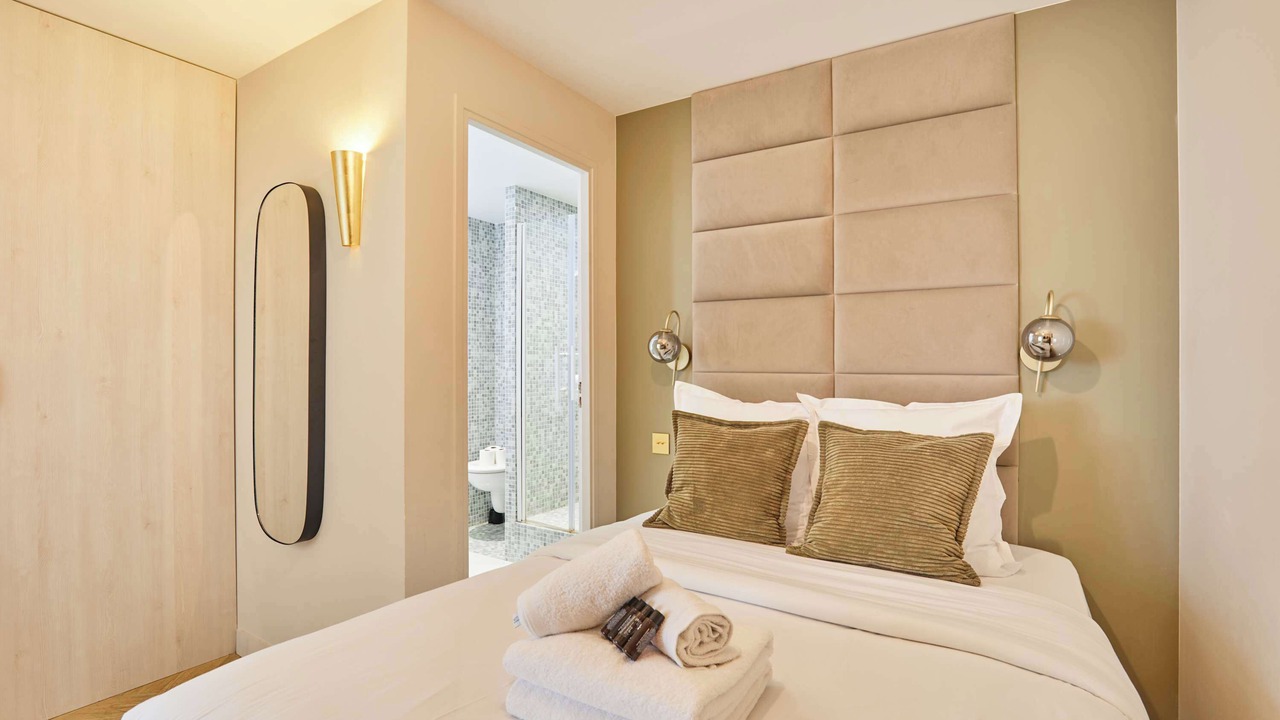 Photo of Bedroom in Grenelle