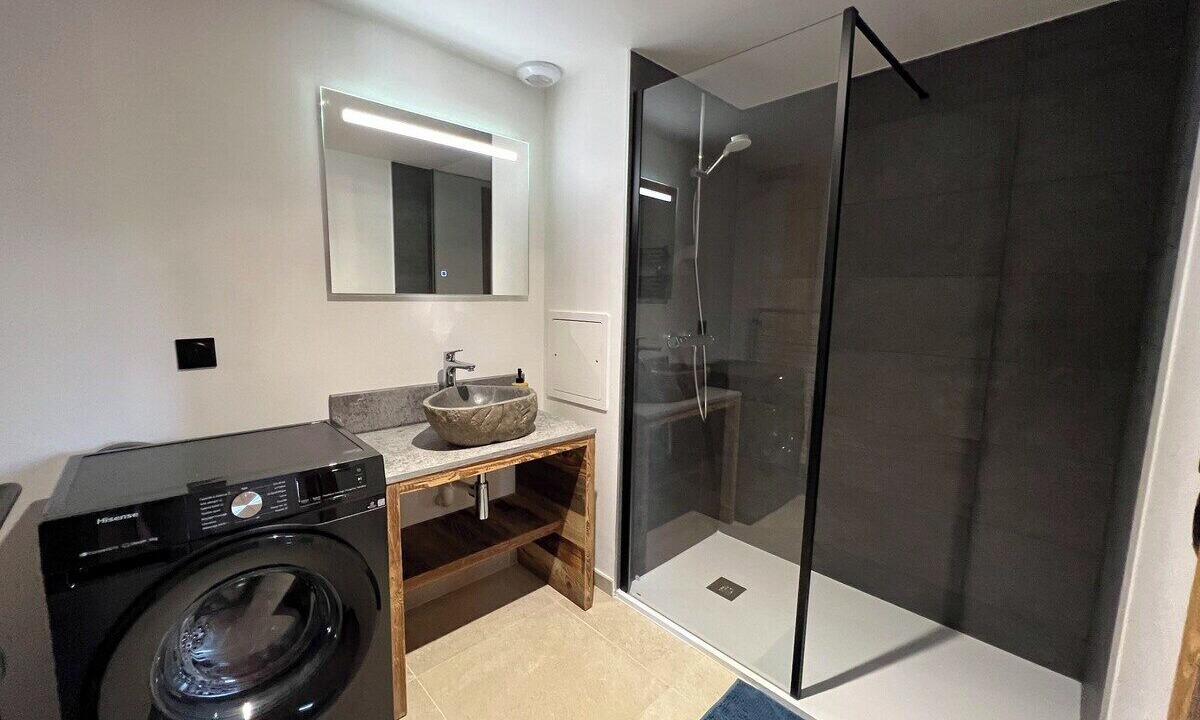 Photo of Bathroom in Le Praz de Lys