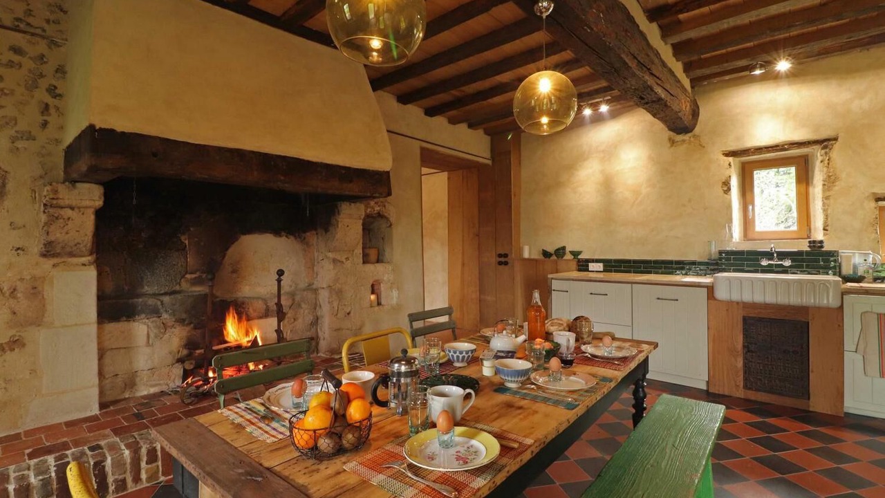 Photo of Others in Comblot