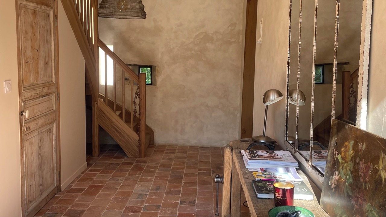 Photo of Others in Comblot