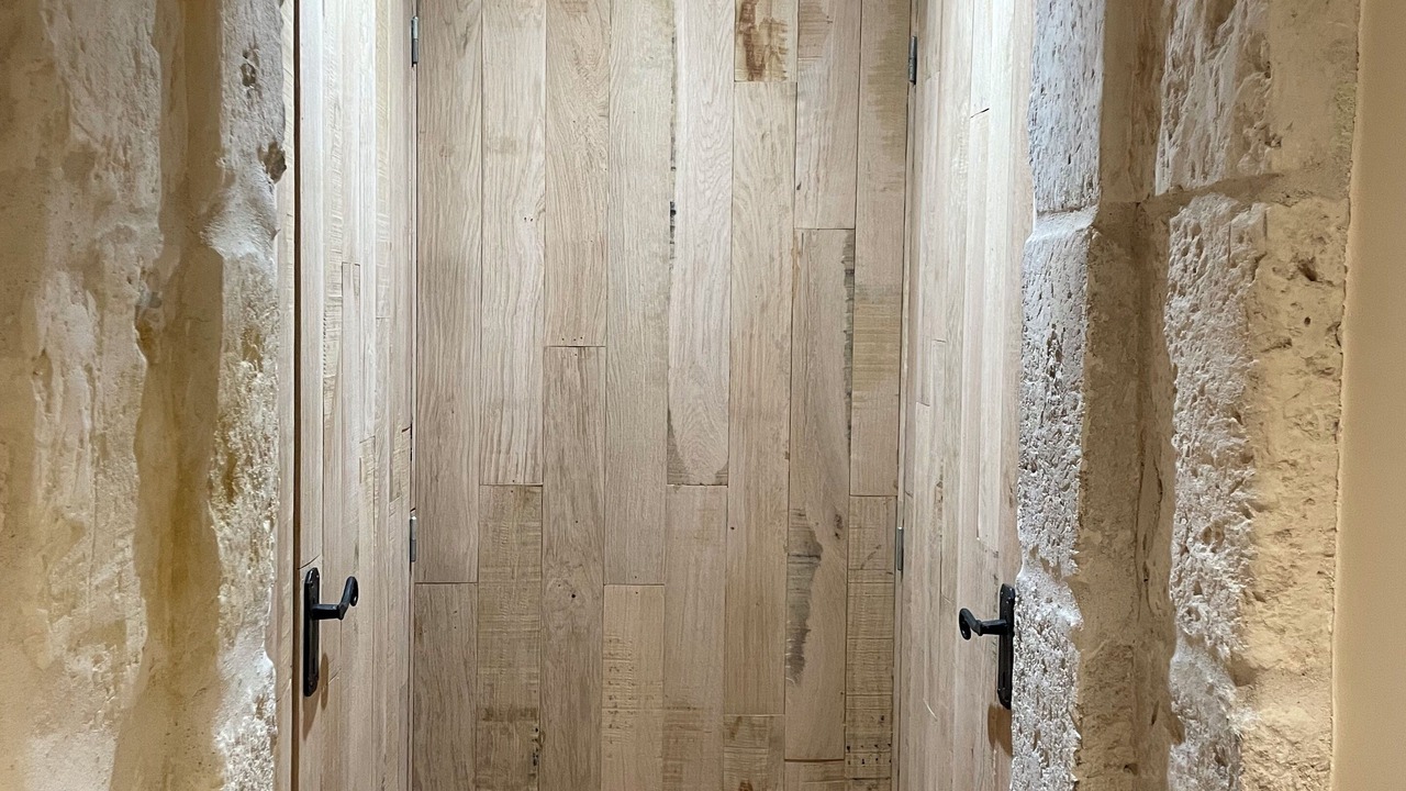 Photo of Others in Comblot