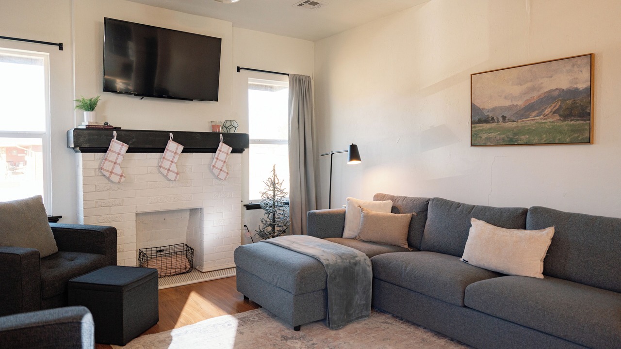 Photo of Livingroom in Guthrie