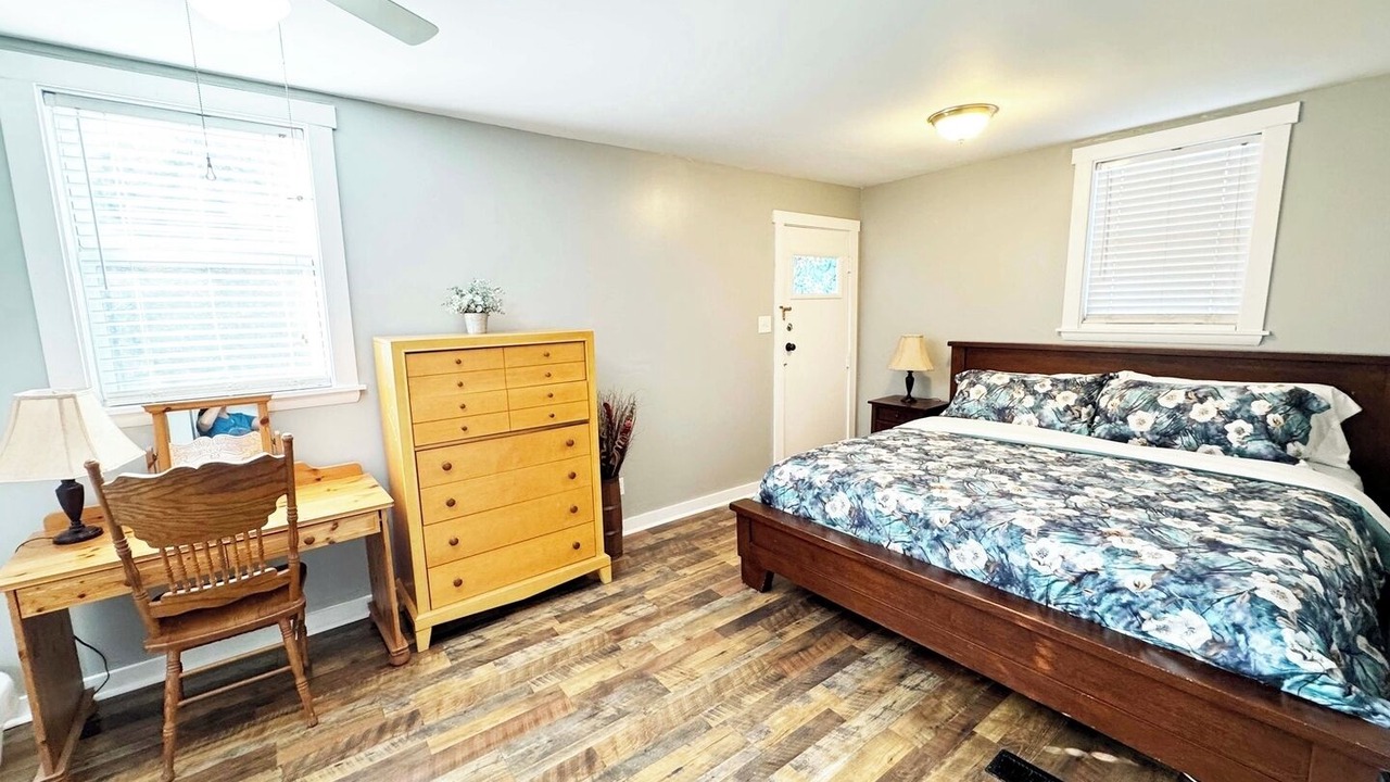 Photo of Bedroom in Greenfield