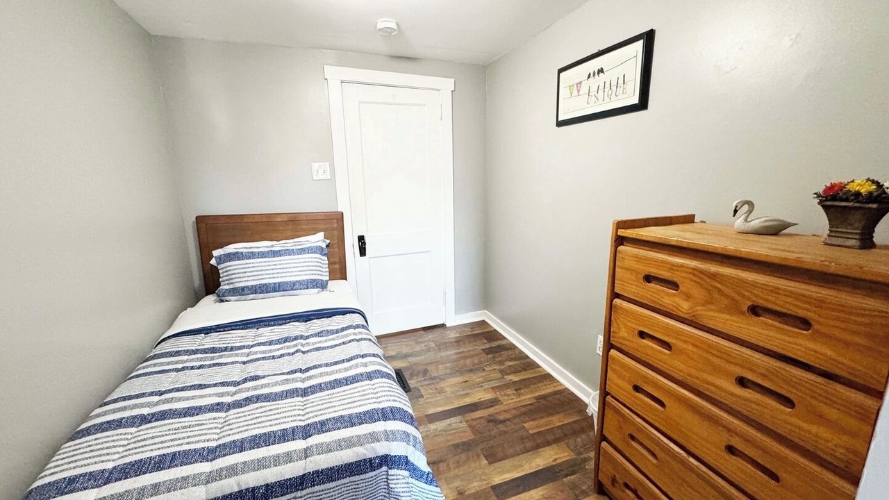 Photo of Bedroom in Greenfield