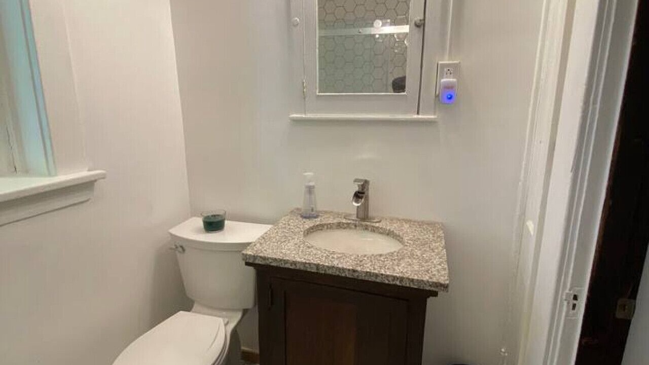 Photo of Bathroom in Point Breeze North