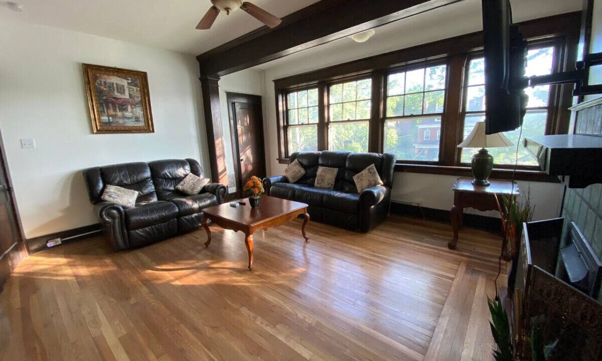 Photo of Livingroom in Point Breeze North