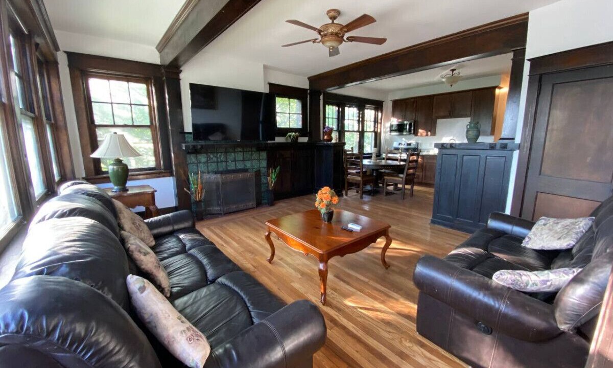 Photo of Livingroom in Point Breeze North