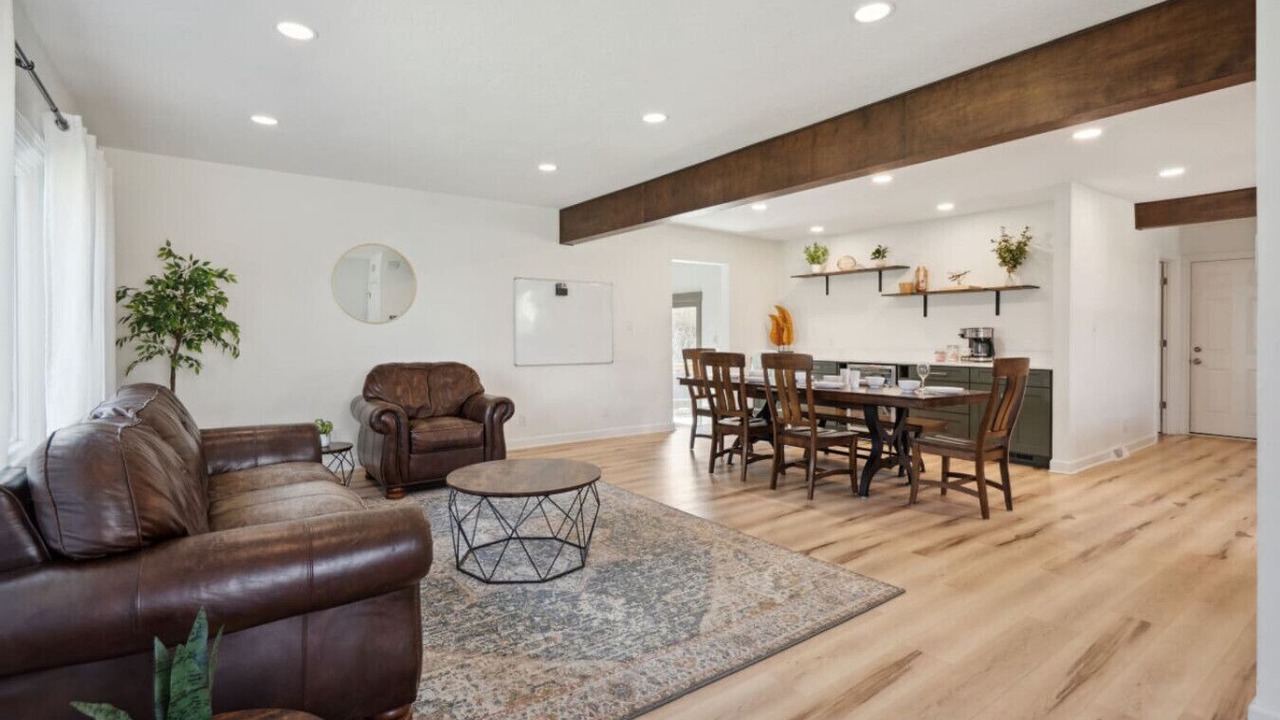 Photo of Livingroom in Des Moines