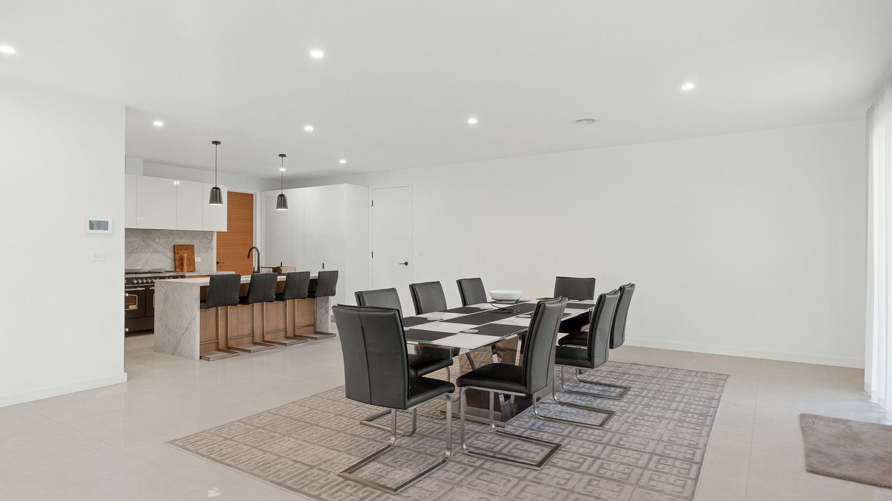 Photo of Others in Rhyll