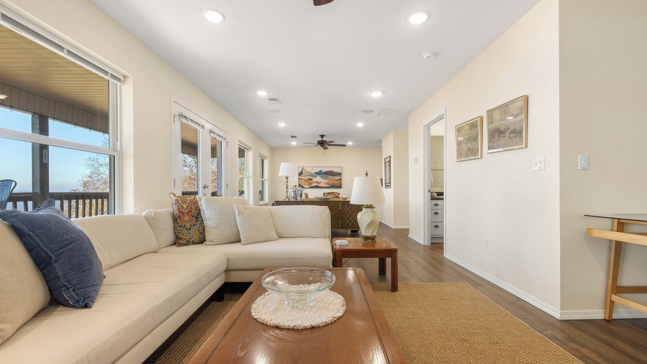 Photo of Livingroom in Jasper