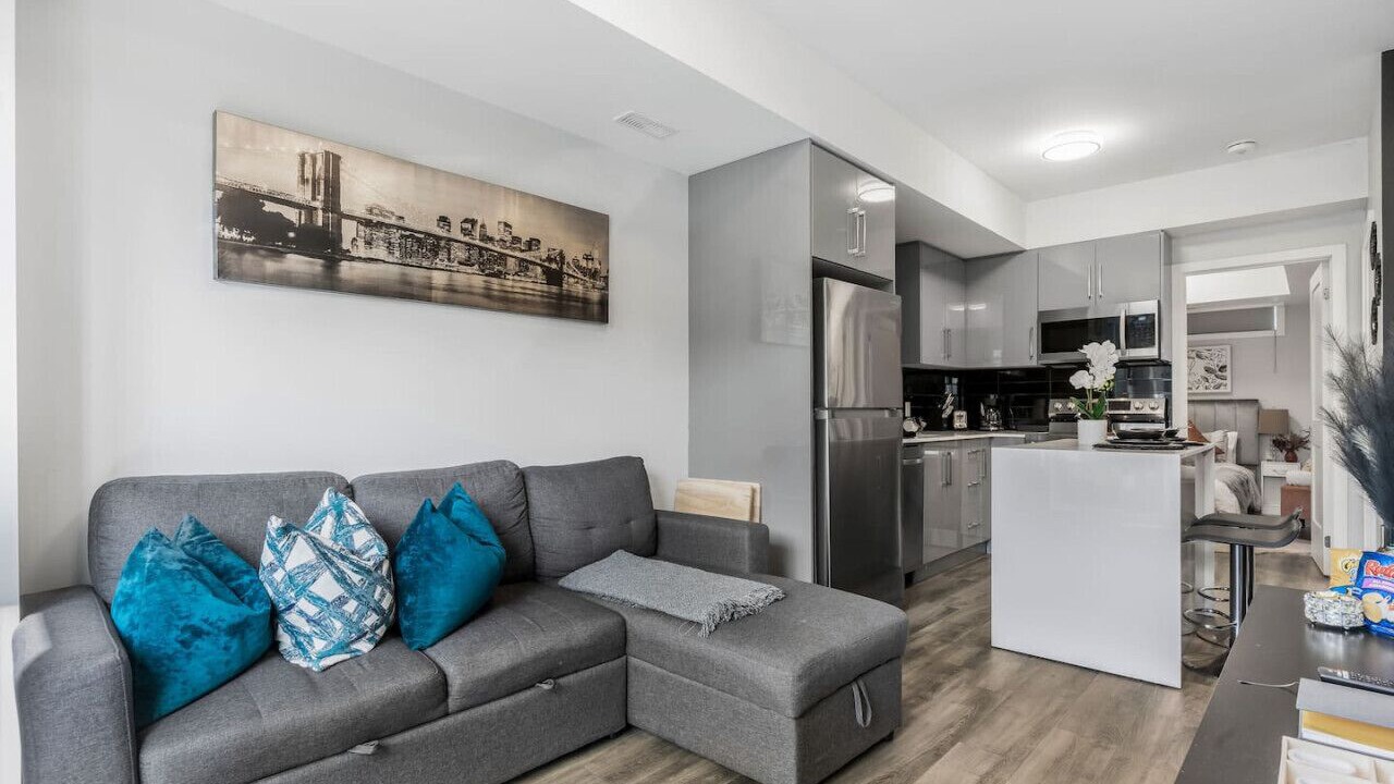Photo of Livingroom in Niagara Falls