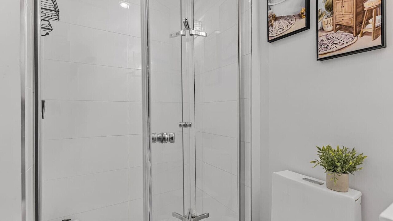 Photo of Bathroom in Niagara Falls