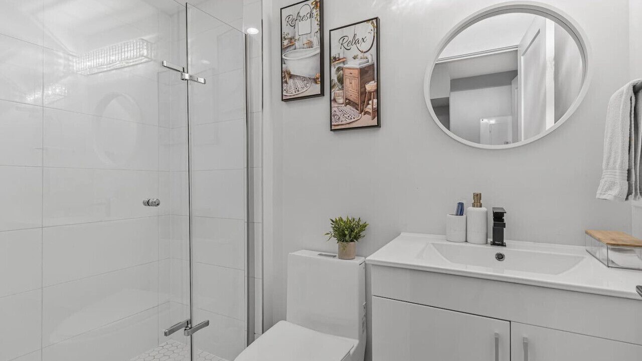 Photo of Bathroom in Niagara Falls