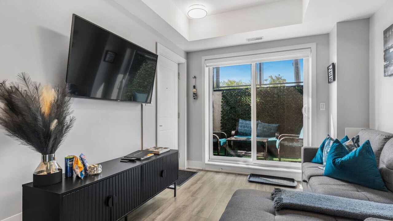 Photo of Livingroom in Niagara Falls