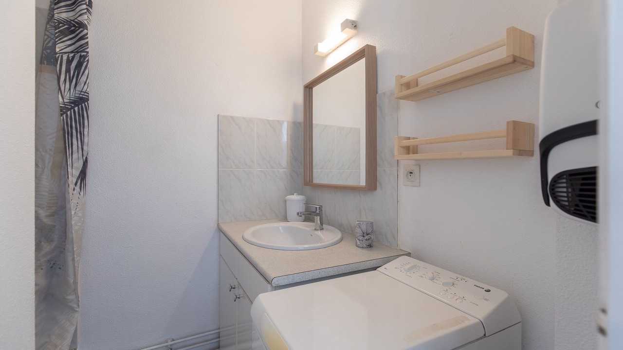 Photo of Bathroom in Esquieze-Sere