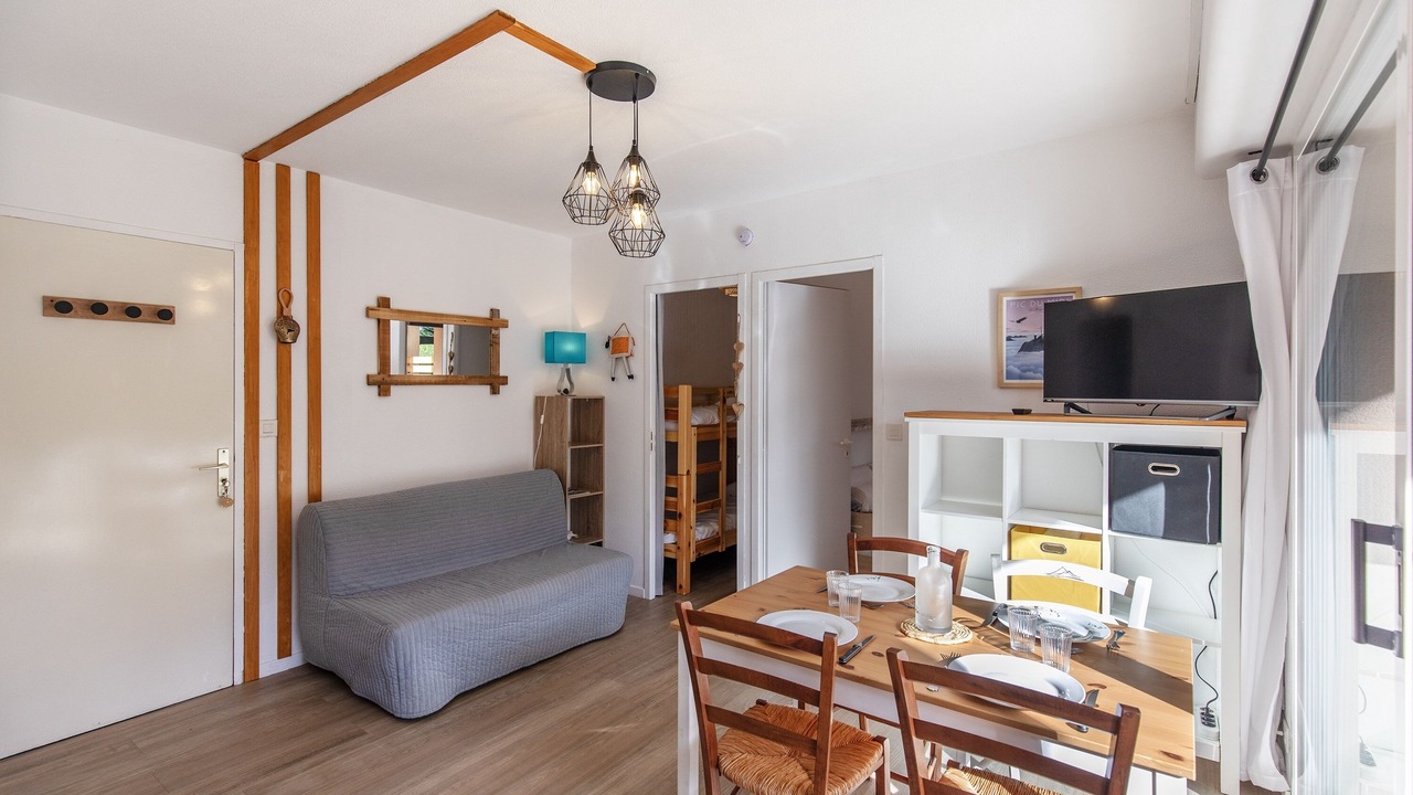 Photo of Livingroom in Esquieze-Sere