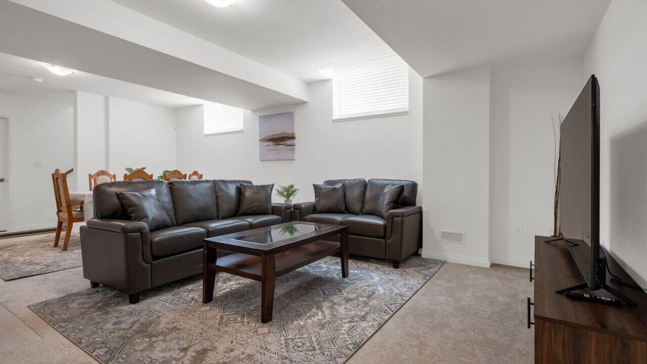 Photo of Livingroom in Thorold