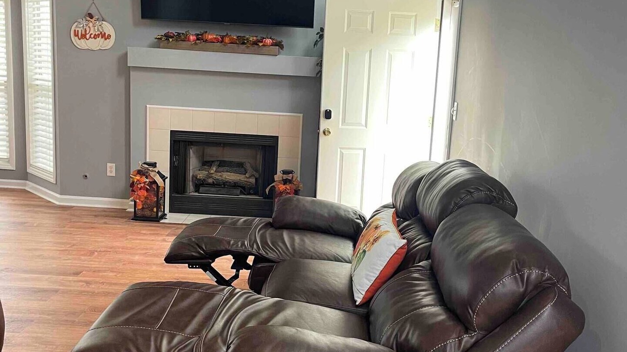 Photo of Livingroom in Northeast Raleigh