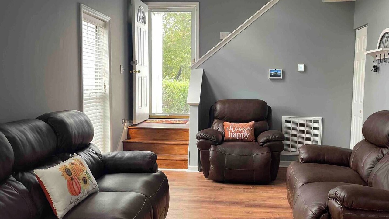 Photo of Livingroom in Northeast Raleigh
