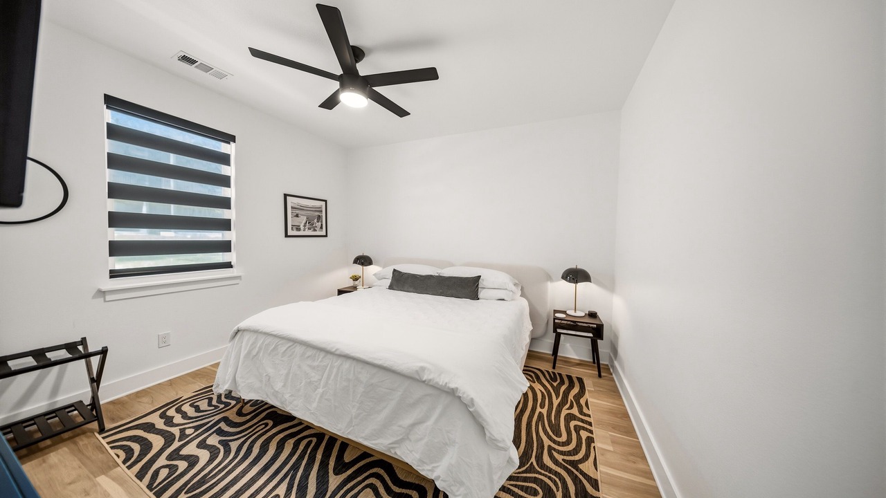 Photo of Bedroom in Point Venture