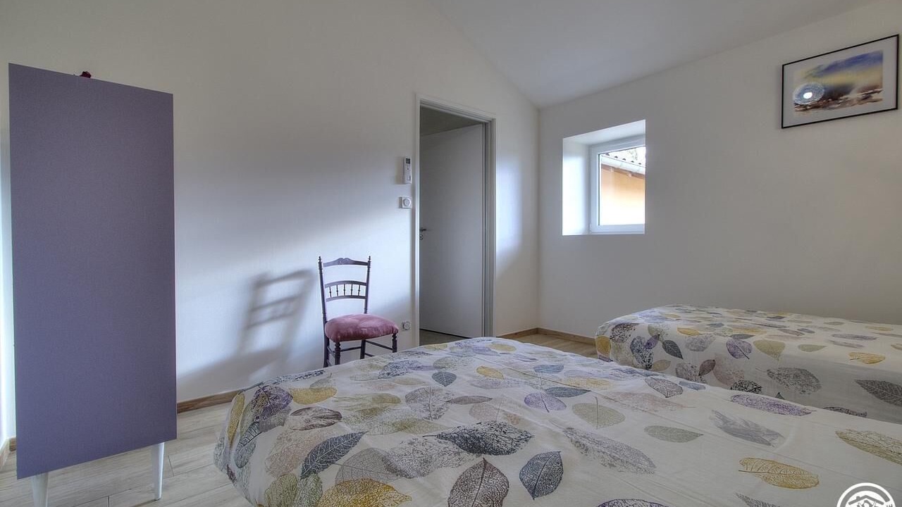 Photo of Bedroom in Saint-Benigne