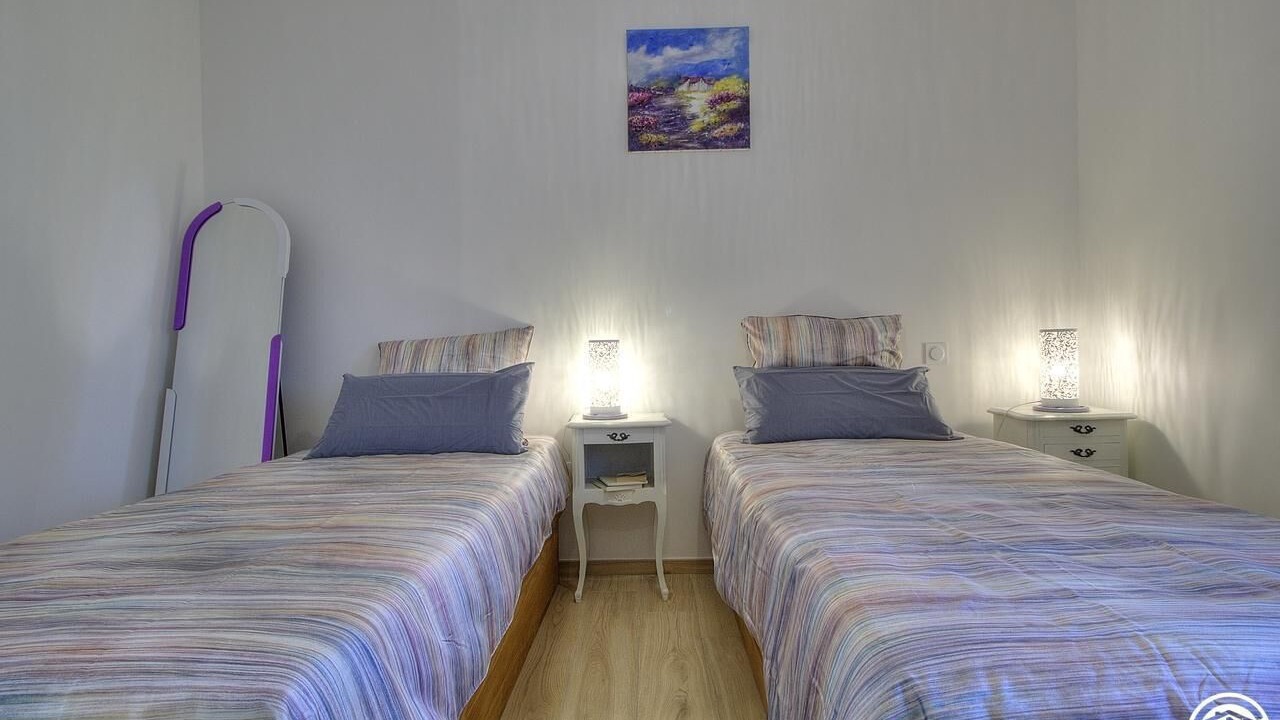 Photo of Bedroom in Saint-Benigne