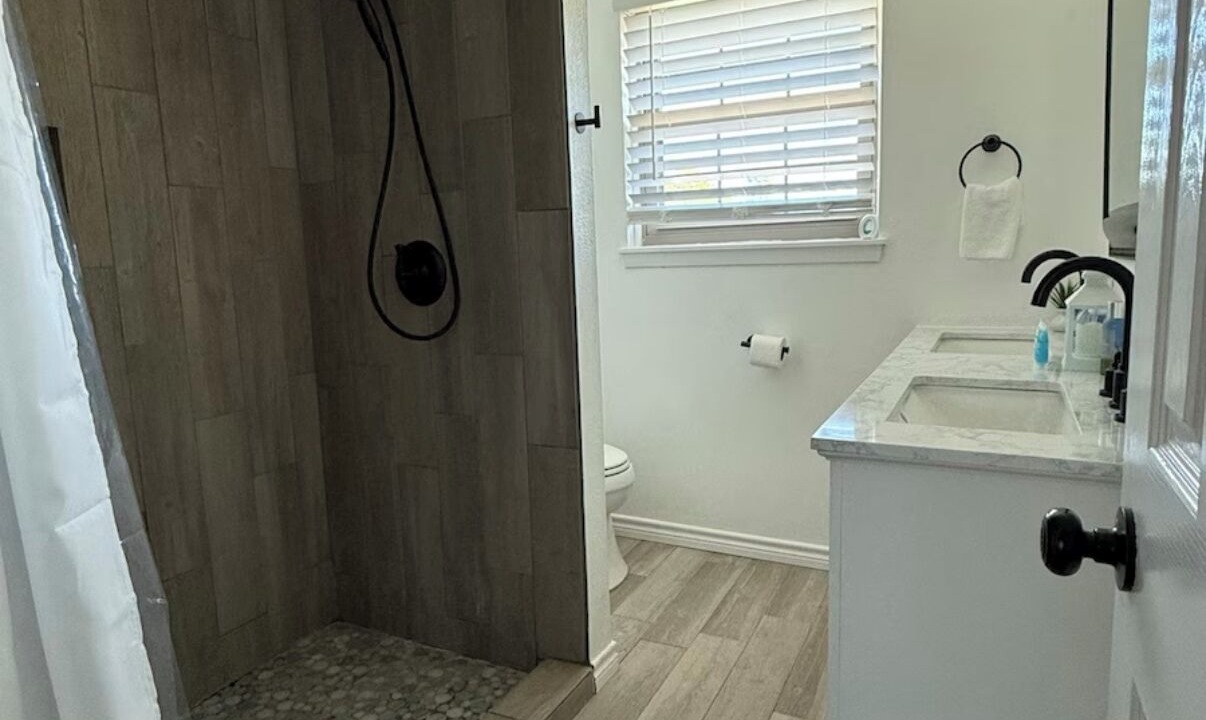 Photo of Bathroom in Magnolia