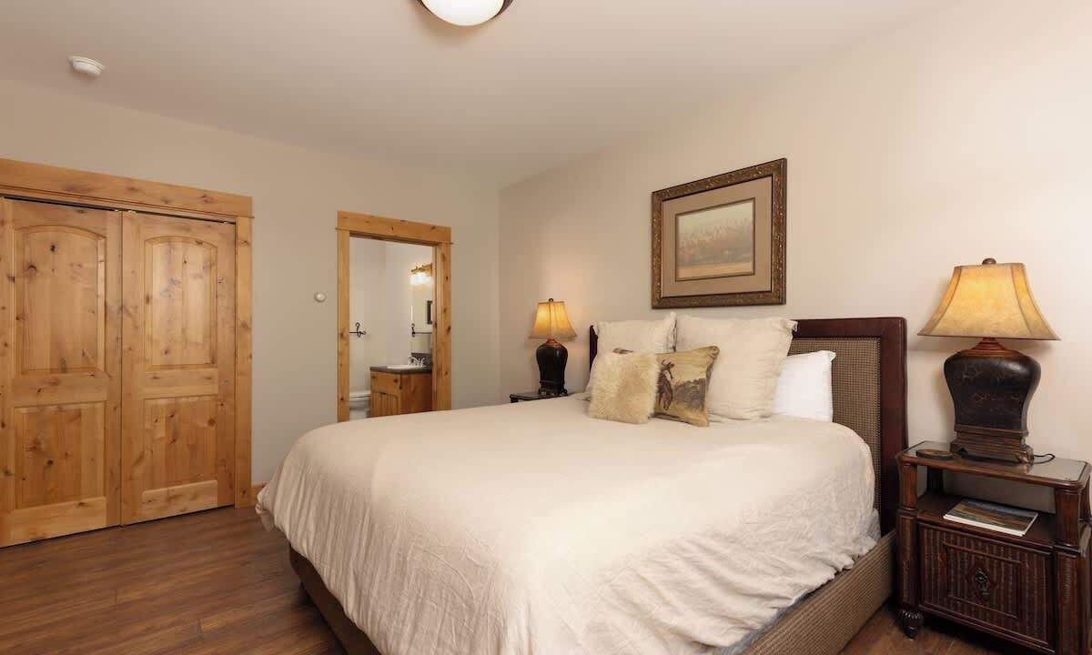 Photo of Bedroom in Spanish Peaks