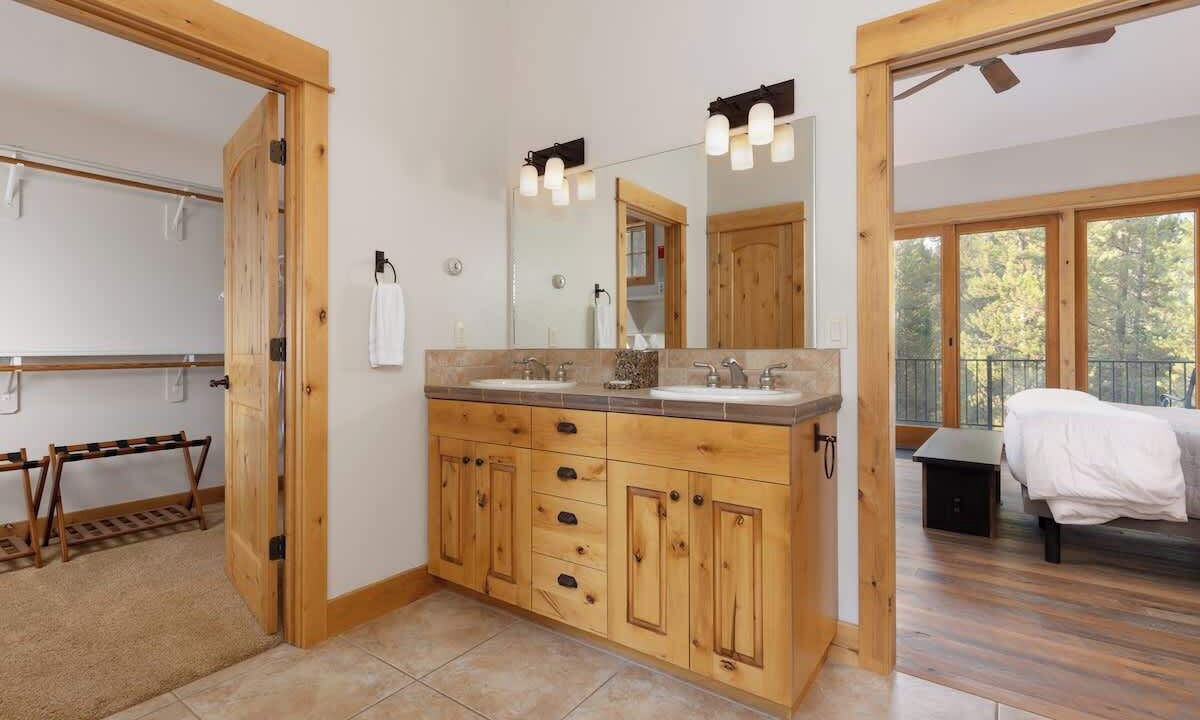 Photo of Bathroom in Spanish Peaks