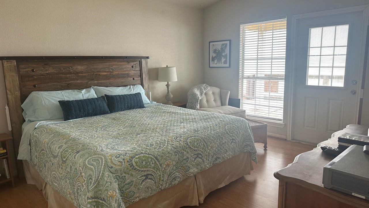 Photo of Bedroom in Surfside Beach