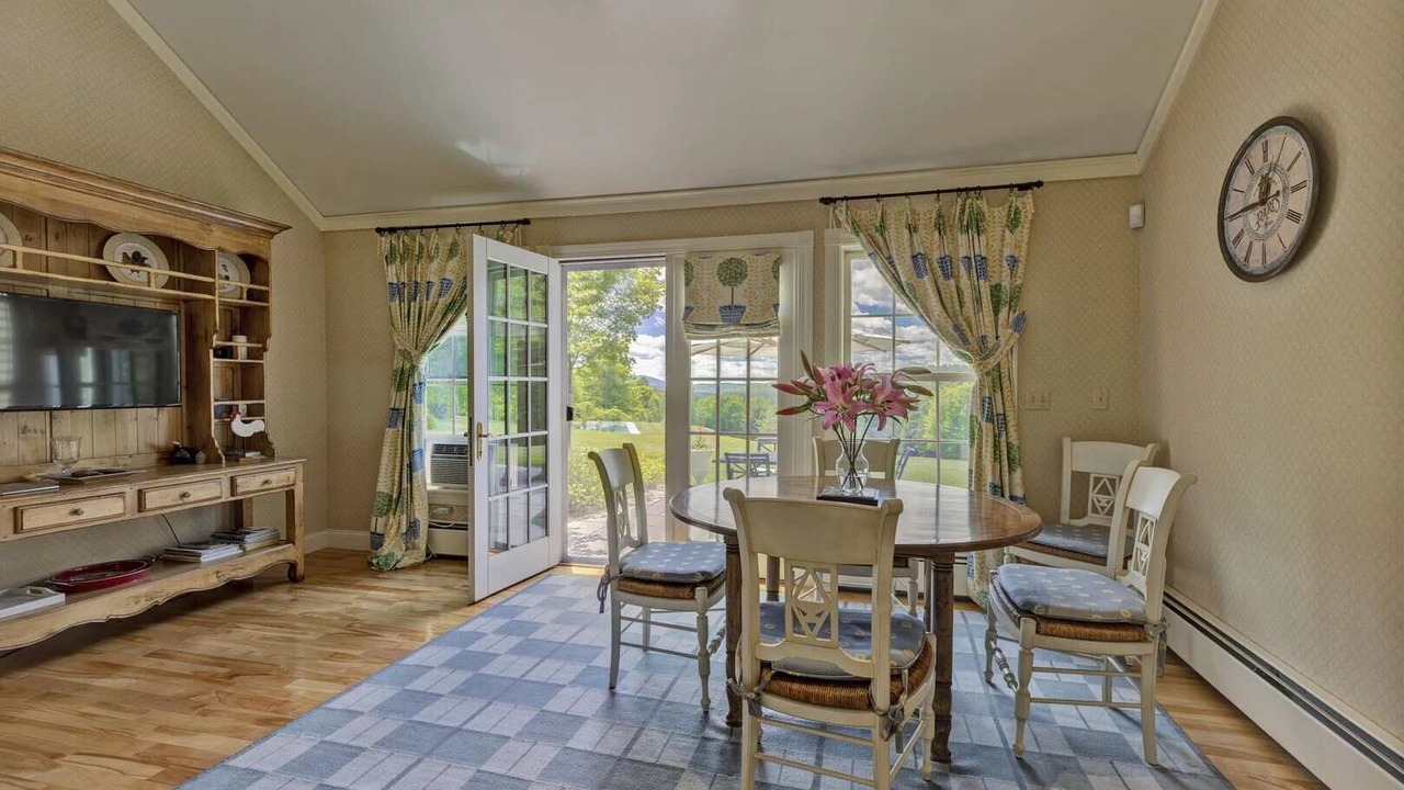 Photo of Others in West Hartford