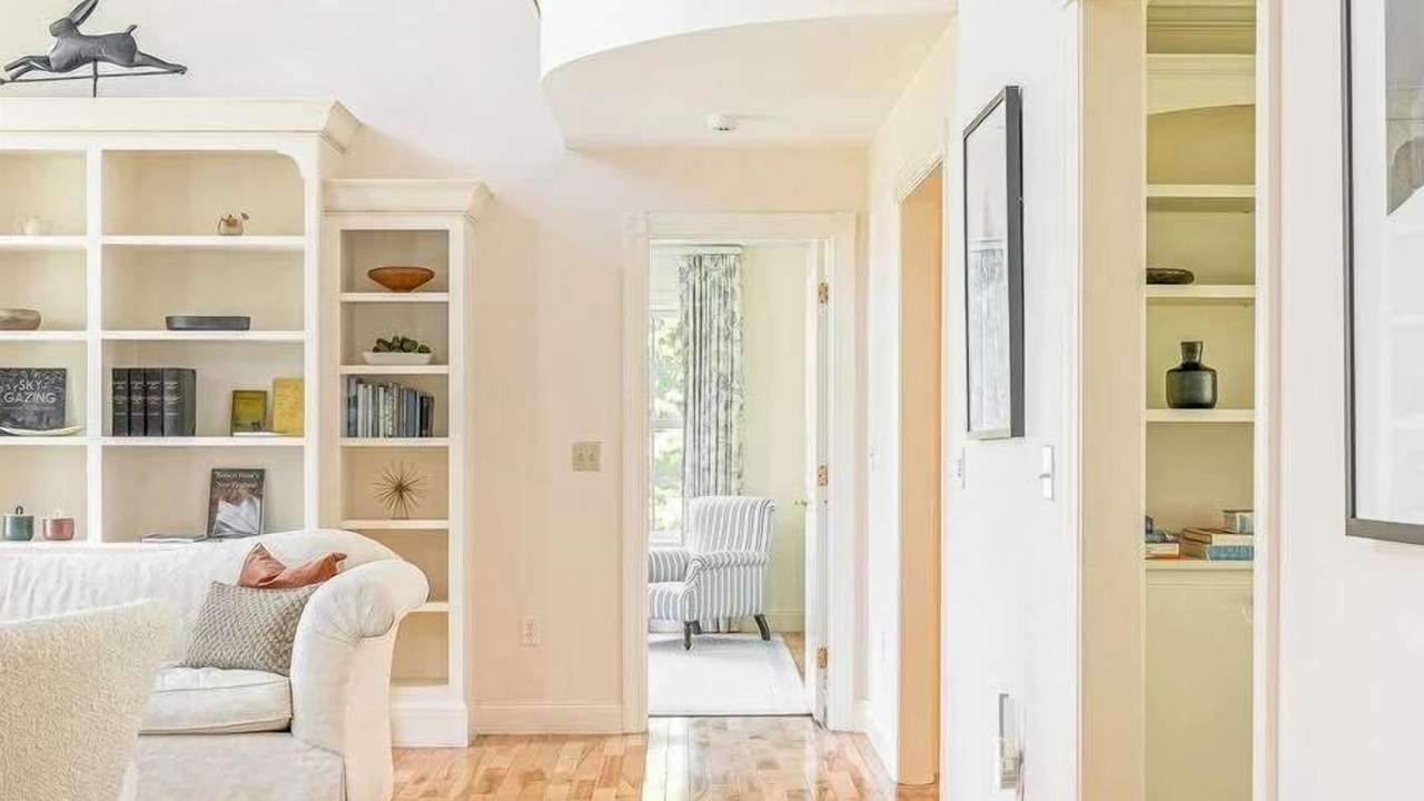 Photo of Livingroom in West Hartford