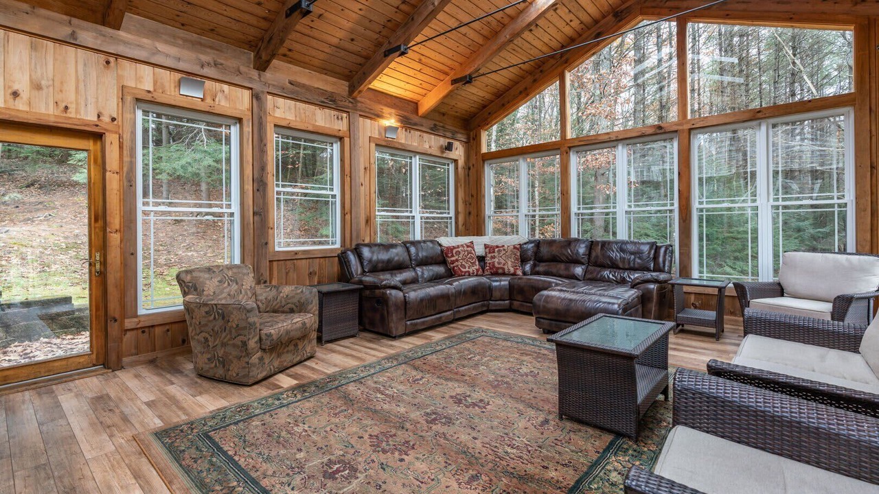 Photo of Livingroom in White River Junction