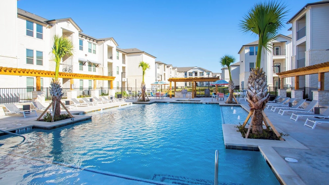 Photo of Outdoor in Manor