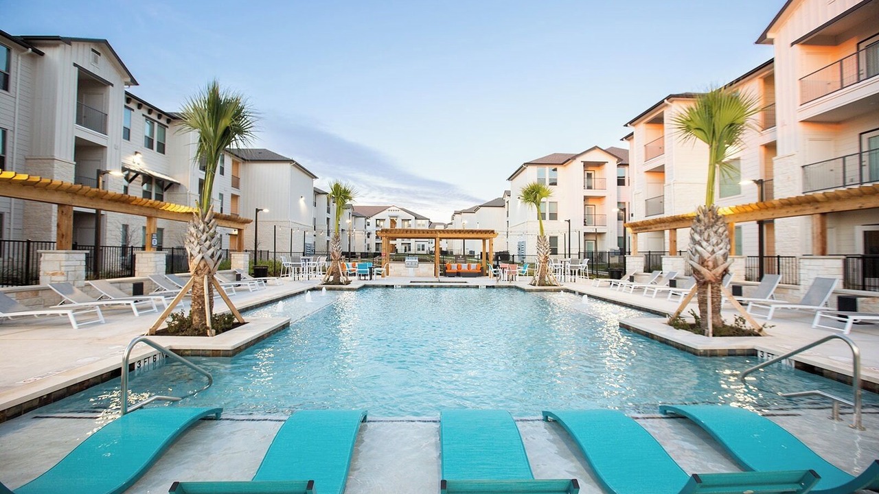 Photo of Outdoor in Manor
